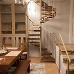 Dandy Dimitsana: Charming Family With Dual Fireplaces
