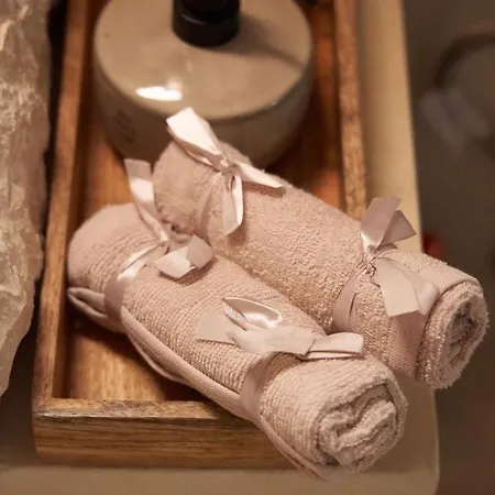 Dandy - A Family Ideal Charming In A Quaint Historic Neighborhood - 2 Fireplaces For Romantic Nights *