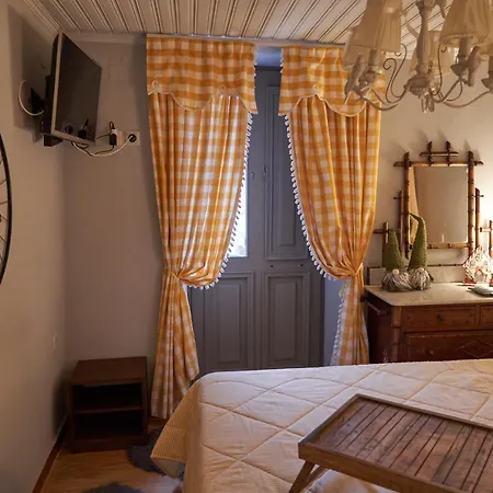 Willa Dandy - A Family Ideal Charming In A Quaint Historic Neighborhood - 2 Fireplaces For Romantic Nights Dimitsana