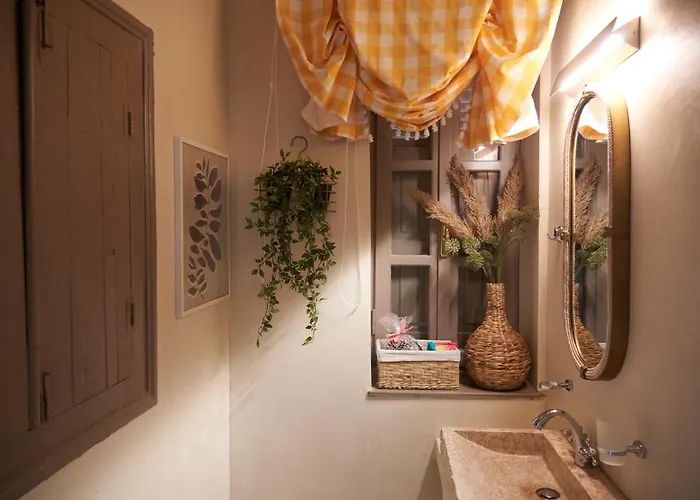 Dandy - A Family Ideal Charming In A Quaint Historic Neighborhood - 2 Fireplaces For Romantic Nights