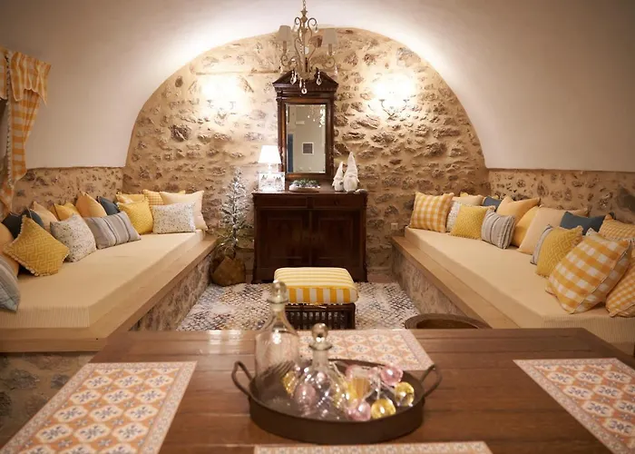 Dandy - A Family Ideal Charming In A Quaint Historic Neighborhood - 2 Fireplaces For Romantic Nights * Dimitsana