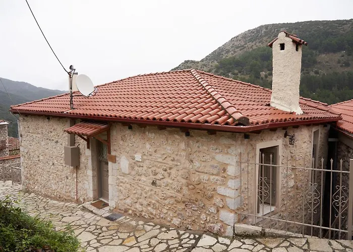 Dandy - A Family Ideal Charming In A Quaint Historic Neighborhood - 2 Fireplaces For Romantic Nights