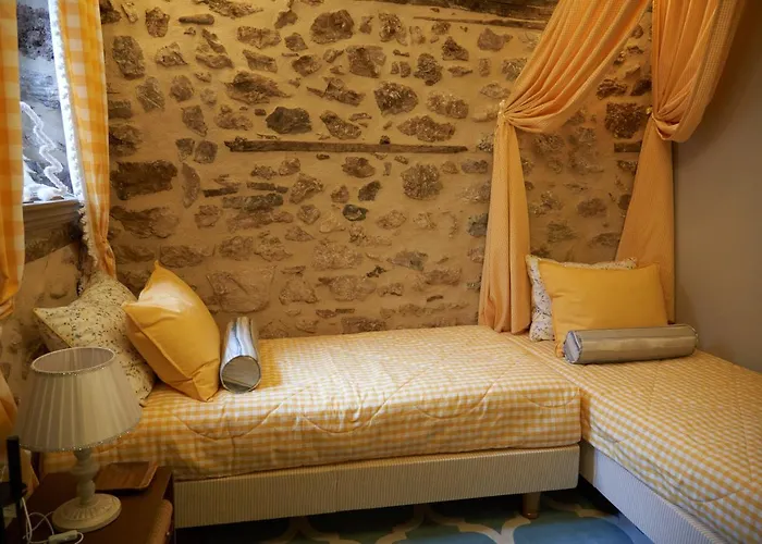 Vila Dandy - A Family Ideal Charming In A Quaint Historic Neighborhood - 2 Fireplaces For Romantic Nights