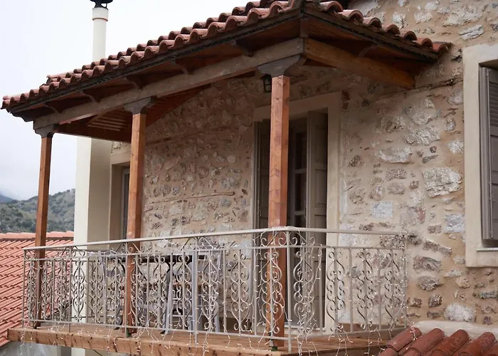 Vila Dandy - A Family Ideal Charming In A Quaint Historic Neighborhood - 2 Fireplaces For Romantic Nights