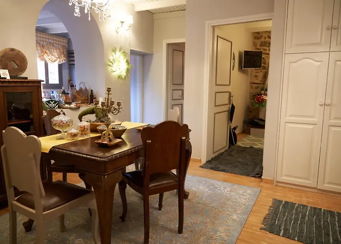 Villa Dandy - A Family Ideal Charming In A Quaint Historic Neighborhood - 2 Fireplaces For Romantic Nights *