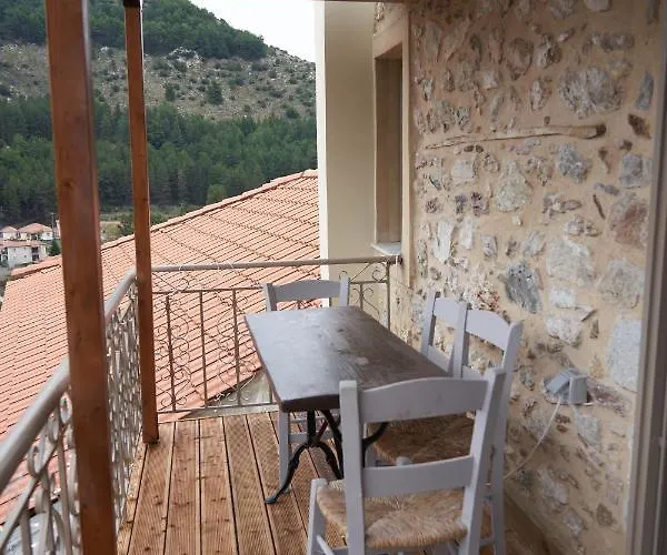 Dandy - A Family Ideal Charming In A Quaint Historic Neighborhood - 2 Fireplaces For Romantic Nights Dimitsana