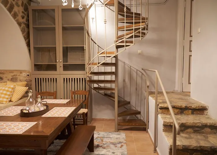 Dandy - A Family Ideal Charming In A Quaint Historic Neighborhood - 2 Fireplaces For Romantic Nights